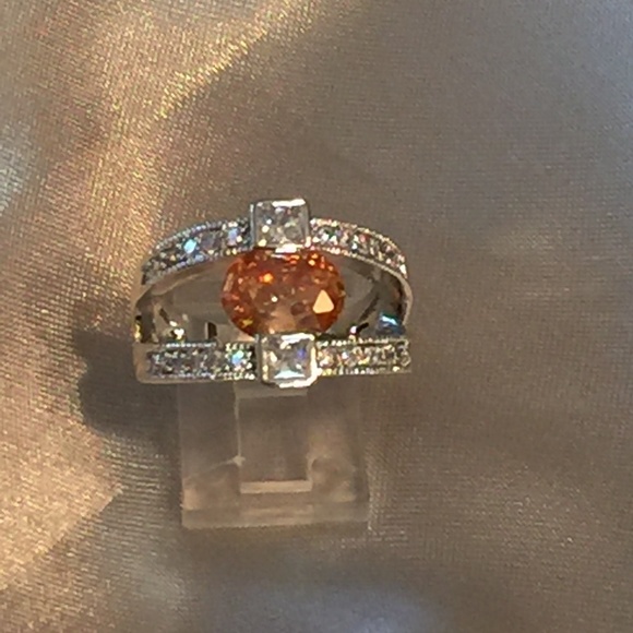 Floating Morganite Ring - Picture 7 of 7
